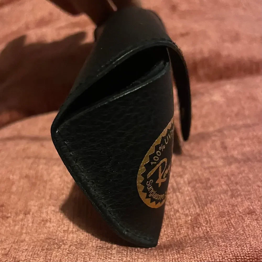 Ray-Ban aviator‎ black snap case
